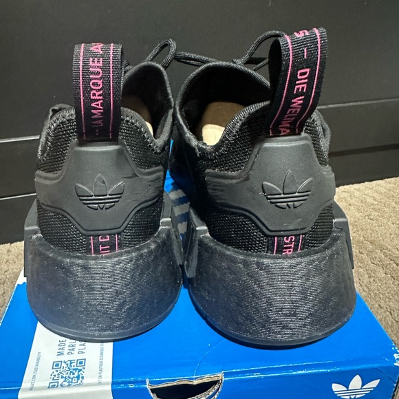 NEW WITH BOX! Adidas NMD R1 Primeblue All Black Womens Shoes size 5.5 - Picture 4 of 14